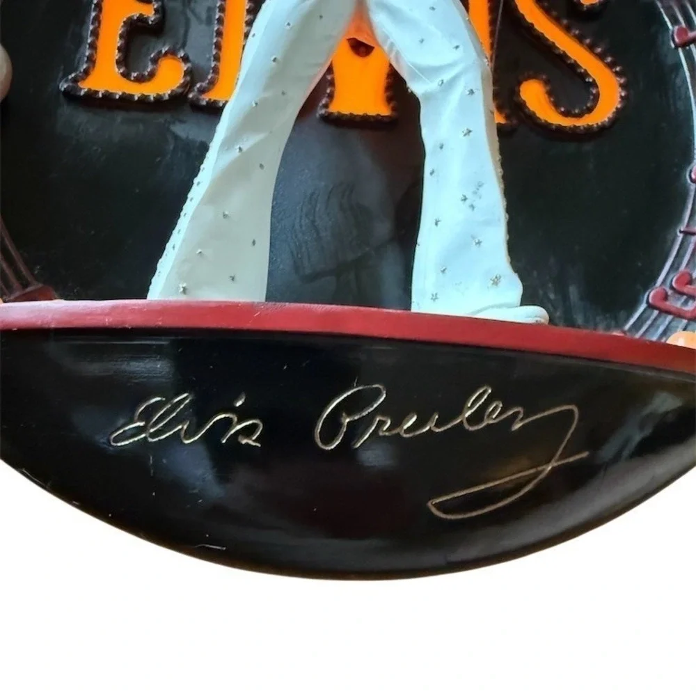 Bradford‎ Exchange Elvis Presley Lighted 3D Wall Plaque On Stage Hawaii